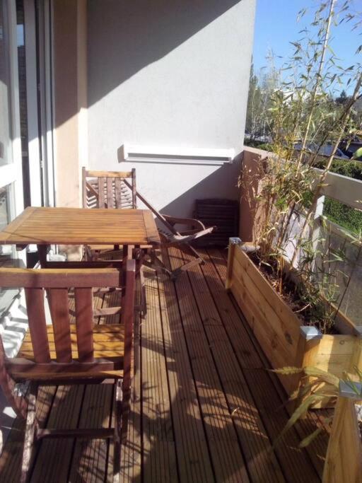 City & Cosy, Lyon Charcot- Wifi - Lave Linge - Balcon - Parking Esterno foto