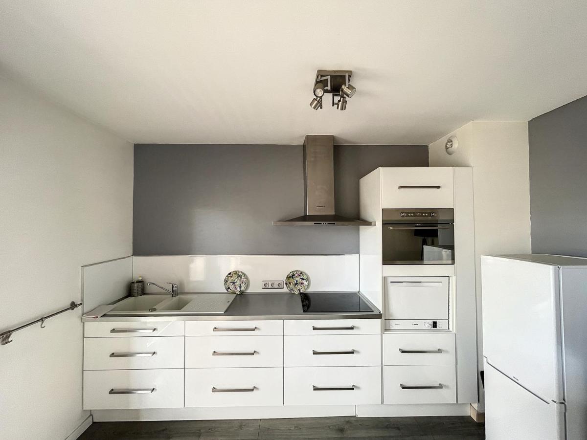 City & Cosy, Lyon Charcot- Wifi - Lave Linge - Balcon - Parking Esterno foto