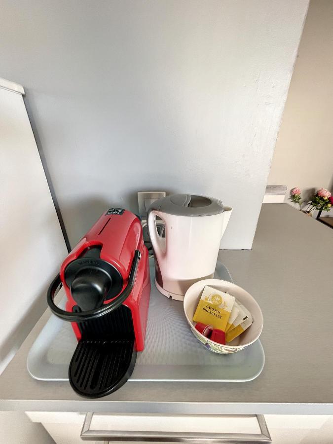 City & Cosy, Lyon Charcot- Wifi - Lave Linge - Balcon - Parking Esterno foto