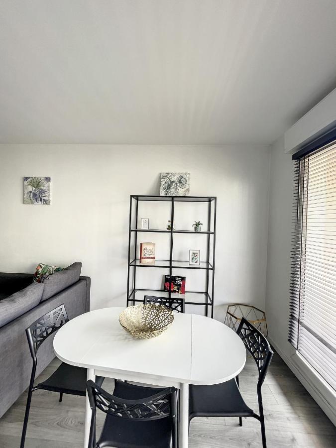 City & Cosy, Lyon Charcot- Wifi - Lave Linge - Balcon - Parking Esterno foto