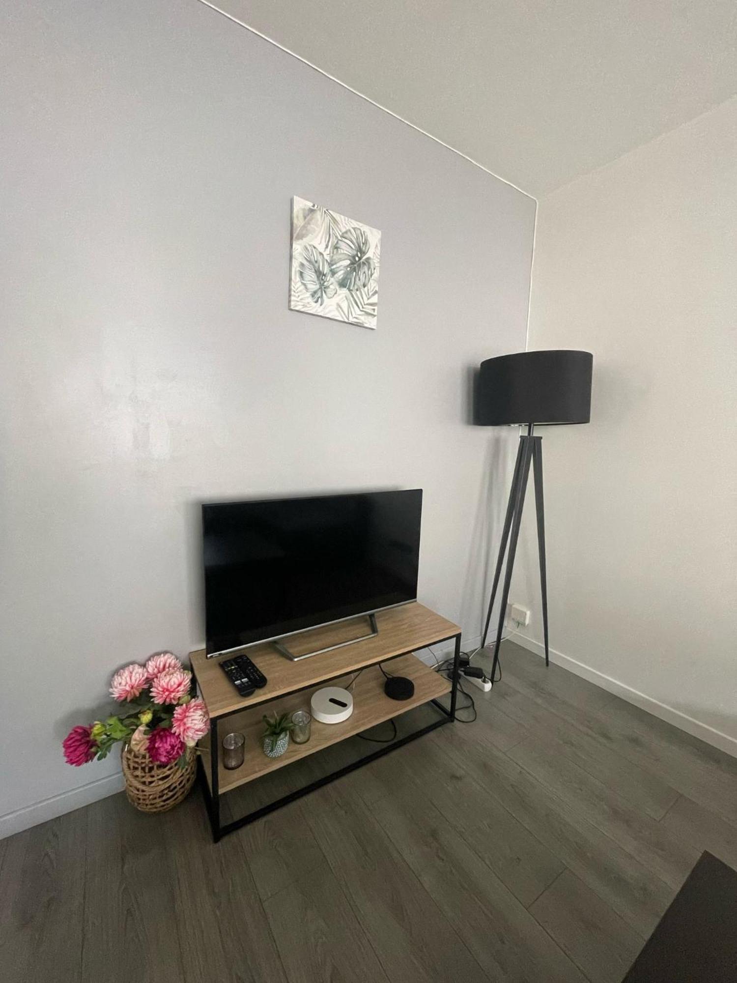 City & Cosy, Lyon Charcot- Wifi - Lave Linge - Balcon - Parking Esterno foto