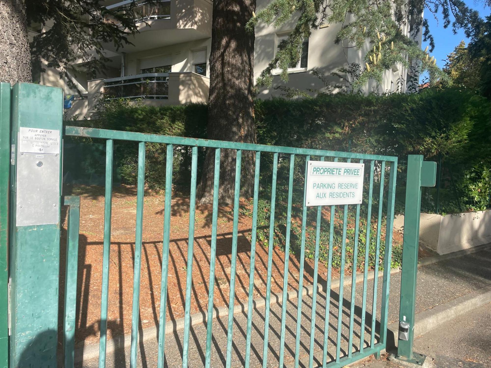 City & Cosy, Lyon Charcot- Wifi - Lave Linge - Balcon - Parking Esterno foto